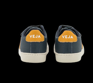 Veja Sneakers sv0503016c with tears