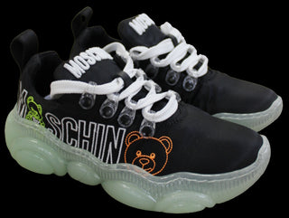 Moschino Sneakers 68888 with laces