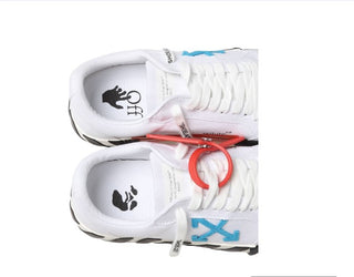 Off-White Sneakers omia085s with laces