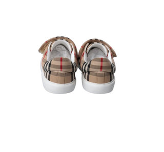 Burberry Sneakers CON STRAPPO 8066616 1008