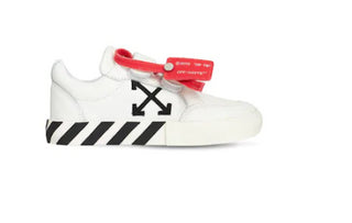 Off-White Vulcanized OGIA003F Sneakers mit Tränen