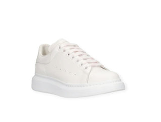 Alexander Mcqueen Sneakers with double two-tone laces 5537701