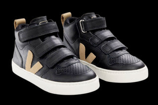 Veja Sneakers df06030409c with tears