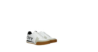 Givenchy Sneakers bh0018 with laces