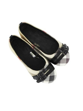 Burberry Ballerinas b19126