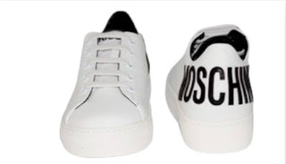 Moschino Sneakers 63710 with laces