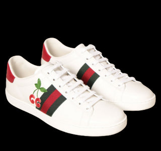 Gucci Sneakers 653135 mit Schnürsenkeln