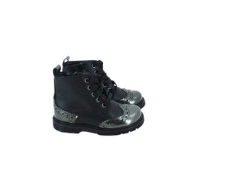 Jarrett Amphibians s4tr0011 with laces and zip