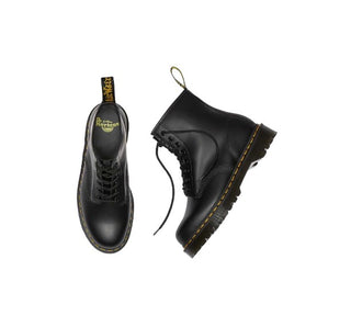 Dr. Martens Anfibi  10072004 con lacci