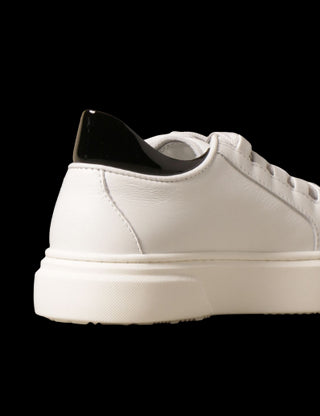 Dsquared2 Sneakers 67074 with laces